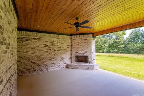 Exterior - 333 Heritage Grove Rd, Alexander, AR 72002 photo 10 of 10