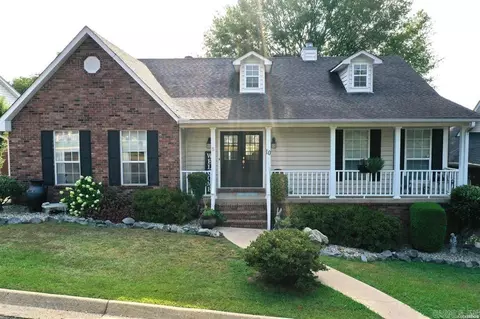 10 Manchester Ln, Hot Springs, AR 71901