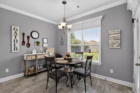 Dining - 3113 Dapple Gray, Benton, AR 72015 photo 1 of 2