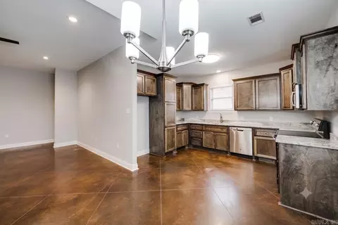 Entry Way - 1535 Cherry Bark Dr, Conway, AR 72034 photo 2 of 2