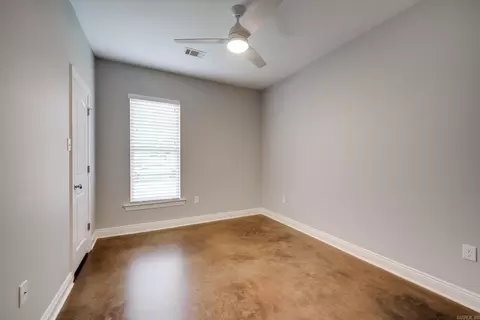 Bedroom - 1535 Cherry Bark Dr, Conway, AR 72034 photo 6 of 8
