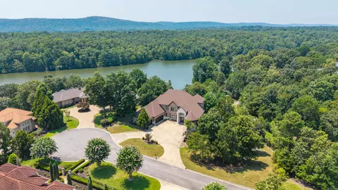 152 Dellmere Cv, Hot Springs, AR 71913