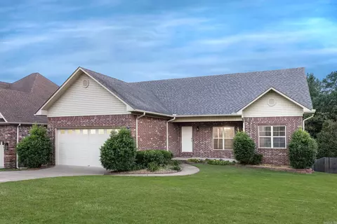 18 Chemin Ct, Little Rock, AR 72223