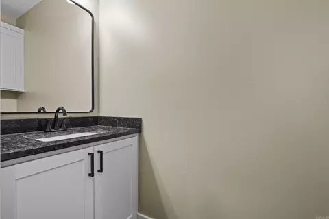 Bath - 103 Bradford Dr, Cabot, AR 72023 photo 5 of 6