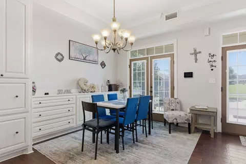 Dining - 4 E Citron, Bryant, AR 72022 photo 1 of 1