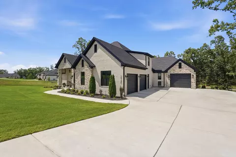 Exterior - 2940 Orchard View Dr, Conway, AR 72034 photo 11 of 11