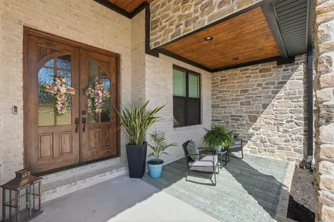 Exterior - 2940 Orchard View Dr, Conway, AR 72034 photo 2 of 11