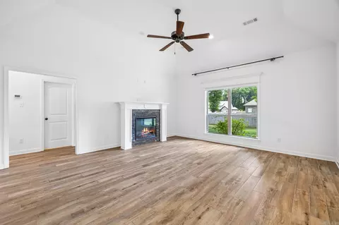 Living - 111 Hayden Dr, Beebe, AR 72012 photo 1 of 4