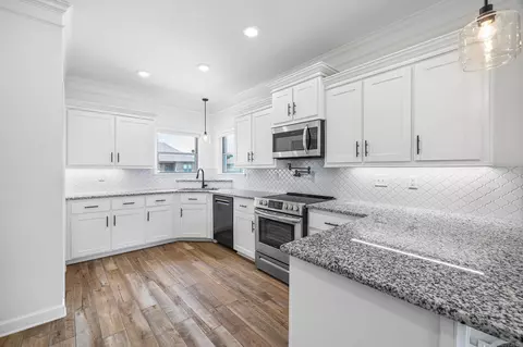 Kitchen - 111 Hayden Dr, Beebe, AR 72012 photo 1 of 3