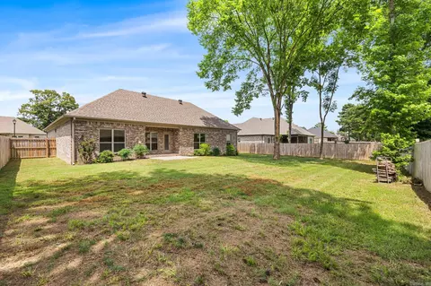 Exterior - 111 Hayden Dr, Beebe, AR 72012 photo 6 of 10