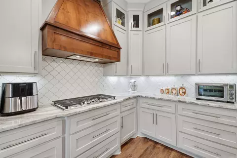 Kitchen - 3840 Red Maple Dr, Conway, AR 72034 photo 6 of 7