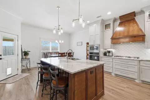Kitchen - 3840 Red Maple Dr, Conway, AR 72034 photo 2 of 7