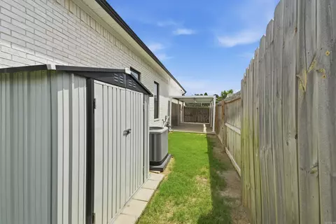 Exterior - 3840 Red Maple Dr, Conway, AR 72034 photo 8 of 11