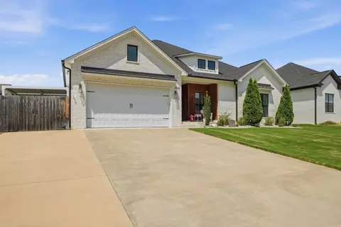 Exterior - 3840 Red Maple Dr, Conway, AR 72034 photo 3 of 11