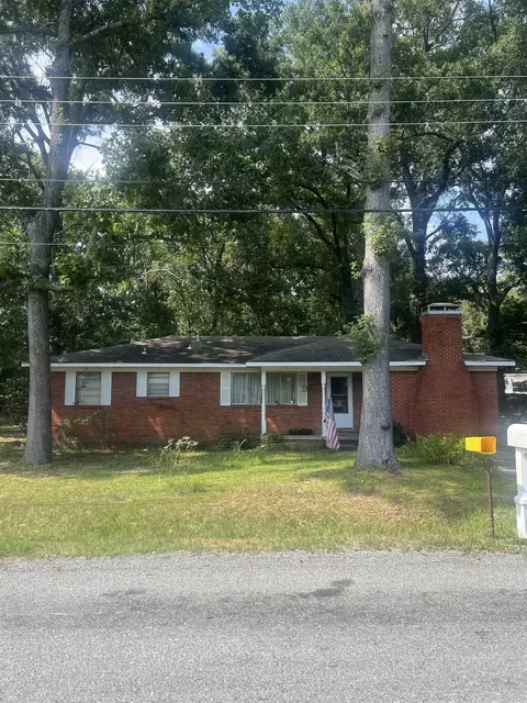 7014 Barberry St, North Little Rock, AR 72118