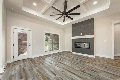 Living - 100 Michael Dr, Beebe, AR 72012 photo 1 of 5