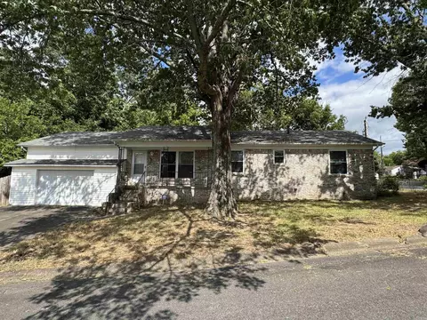 1208 Crest Rd, North Little Rock, AR 72114