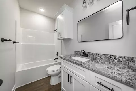 Bath - 942 Villa Vista Cir, Cabot, AR 72023 photo 3 of 3