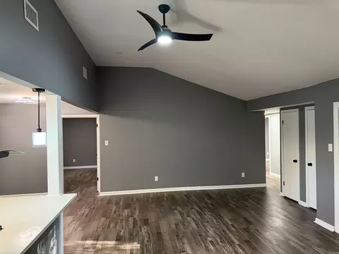 Living - 3504 Shamrock Dr, Pine Bluff, AR 71603 photo 2 of 2