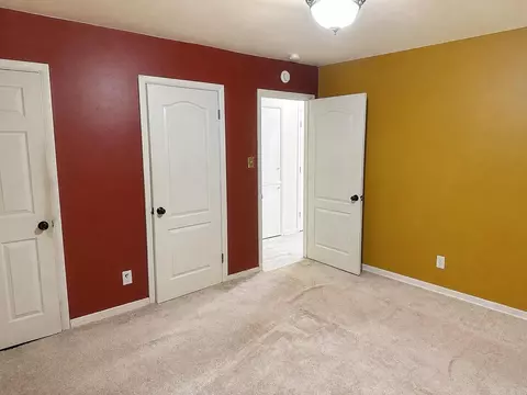 Bedroom - 2011 S Oak St, Pine Bluff, AR 71601 photo 3 of 4