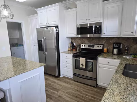 Kitchen - 2800 Wineberry Rd, Conway, AR 72034 photo 3 of 3
