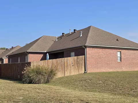 Exterior - 2800 Wineberry Rd, Conway, AR 72034 photo 11 of 13