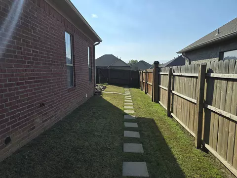 Exterior - 2800 Wineberry Rd, Conway, AR 72034 photo 8 of 13