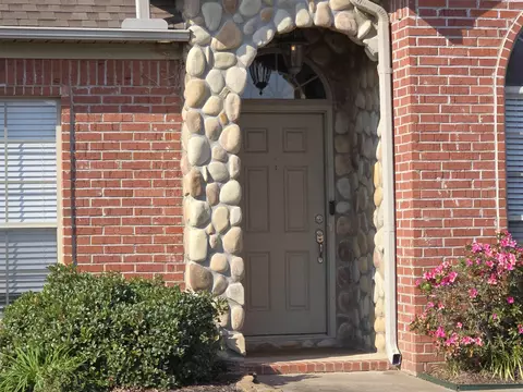 Entry Way - 2800 Wineberry Rd, Conway, AR 72034 photo 1 of 3