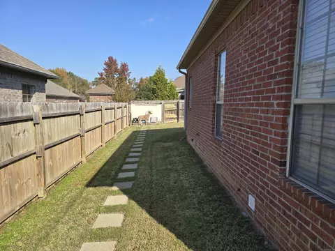 Exterior - 2800 Wineberry Rd, Conway, AR 72034 photo 6 of 13