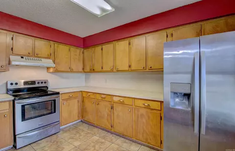 Kitchen - 6009 S Cedar St, Pine Bluff, AR 71603 photo 5 of 5