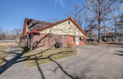 Exterior - 6009 S Cedar St, Pine Bluff, AR 71603 photo 5 of 11
