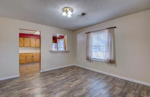Living - 6009 S Cedar St, Pine Bluff, AR 71603 photo 7 of 15