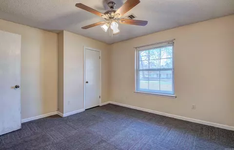 Bedroom - 6009 S Cedar St, Pine Bluff, AR 71603 photo 4 of 10