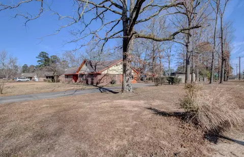 Exterior - 6009 S Cedar St, Pine Bluff, AR 71603 photo 2 of 11