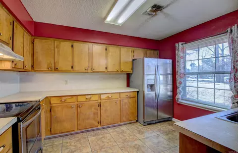 Kitchen - 6009 S Cedar St, Pine Bluff, AR 71603 photo 1 of 5