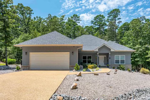 13 Rollo Ln, Hot Springs Village, AR 71909