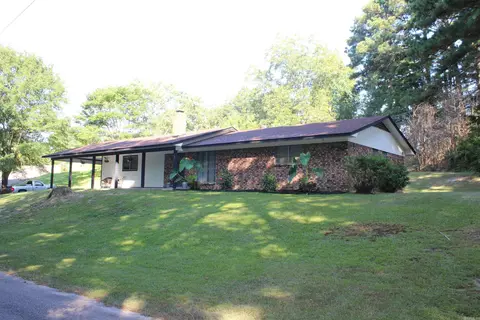 201 Anglewood St, Nashville, AR 71852