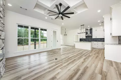 Living - 38 Libra Ln, Ward, AR 72176 photo 5 of 6