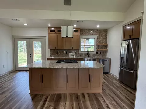 Kitchen - 7 Pamela, Conway, AR 72032 photo 2 of 3
