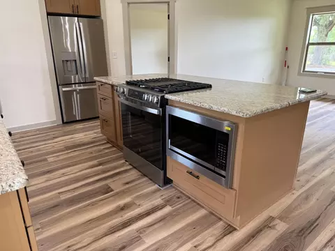 Kitchen - 7 Pamela, Conway, AR 72032 photo 3 of 3