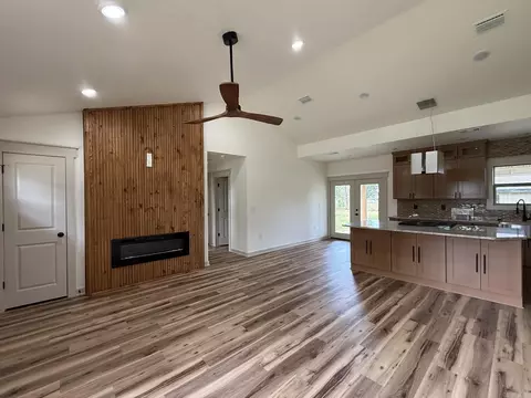 Living - 7 Pamela, Conway, AR 72032 photo 1 of 1