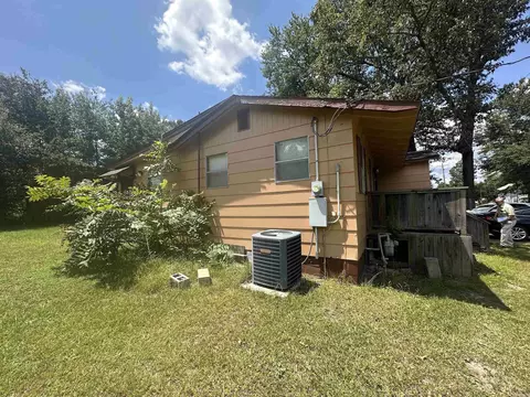 Exterior - 105 E 6th, Fordyce, AR 71742 photo 2 of 3