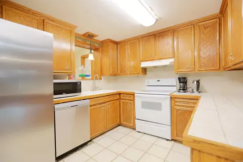 Kitchen - 1202 N Fir St, Beebe, AR 72012 photo 2 of 2