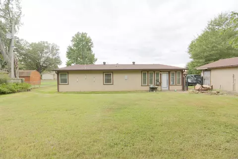 Exterior - 1202 N Fir St, Beebe, AR 72012 photo 6 of 6