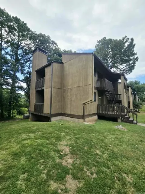 510 Green Mountain Apt 89 Cir, Little Rock, AR 72211
