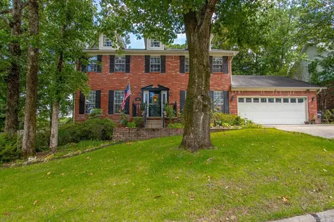 107 Little Creek Rd, Sherwood, AR 72120