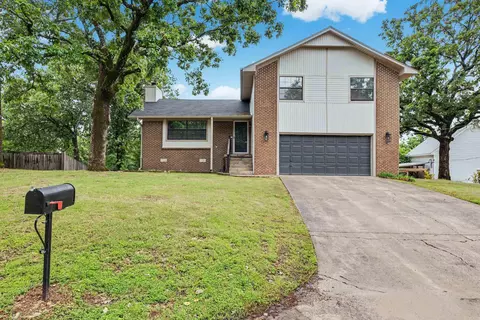183 Sunset Dr, North Little Rock, AR 72118
