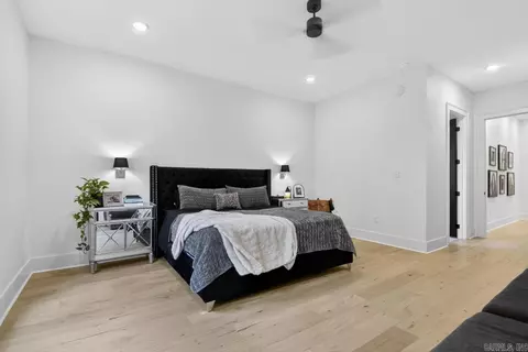 Bedroom - 810 Caddo Dr, Benton, AR 72019 photo 2 of 6