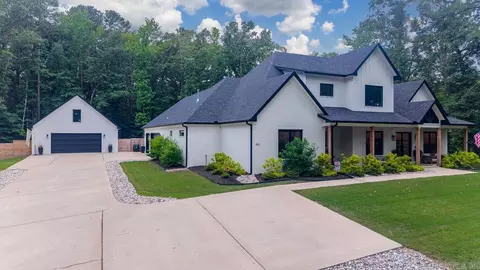 Exterior - 810 Caddo Dr, Benton, AR 72019 photo 2 of 14