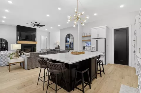 Kitchen - 810 Caddo Dr, Benton, AR 72019 photo 4 of 6